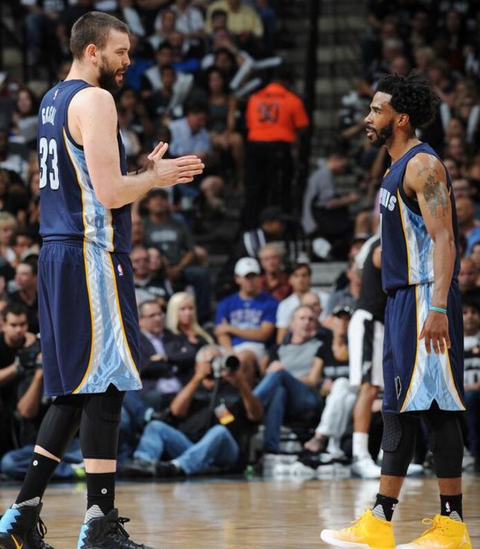 进攻者肩部 进攻者肩部