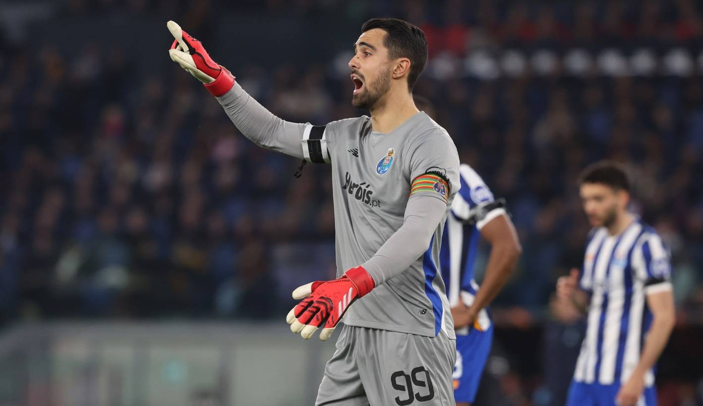 联赛登顶 联赛登顶